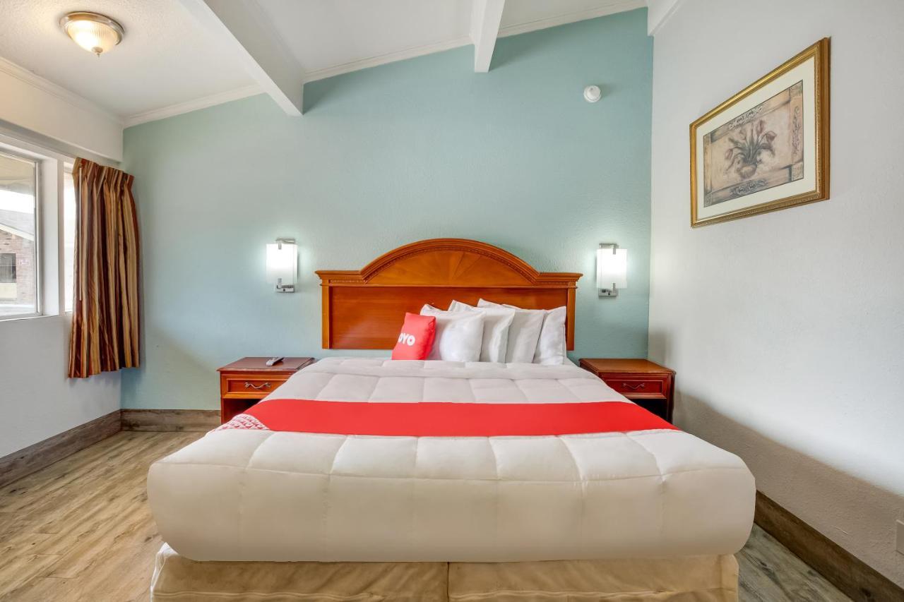 Oyo Hotel Lake Charles La I-10 Екстериор снимка