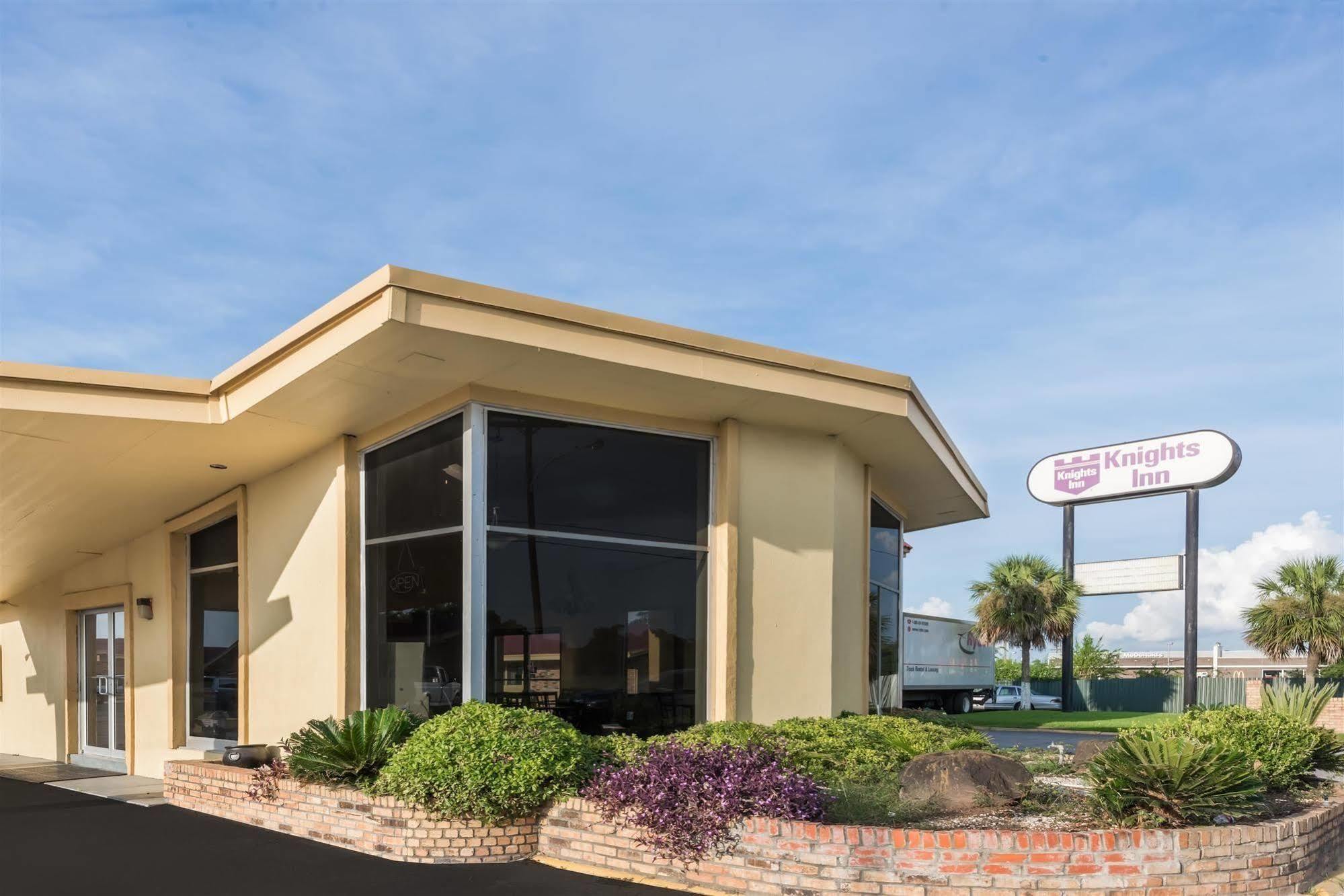 Oyo Hotel Lake Charles La I-10 Екстериор снимка