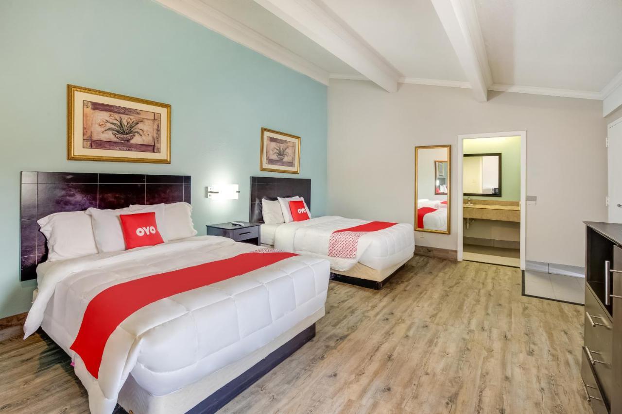 Oyo Hotel Lake Charles La I-10 Екстериор снимка